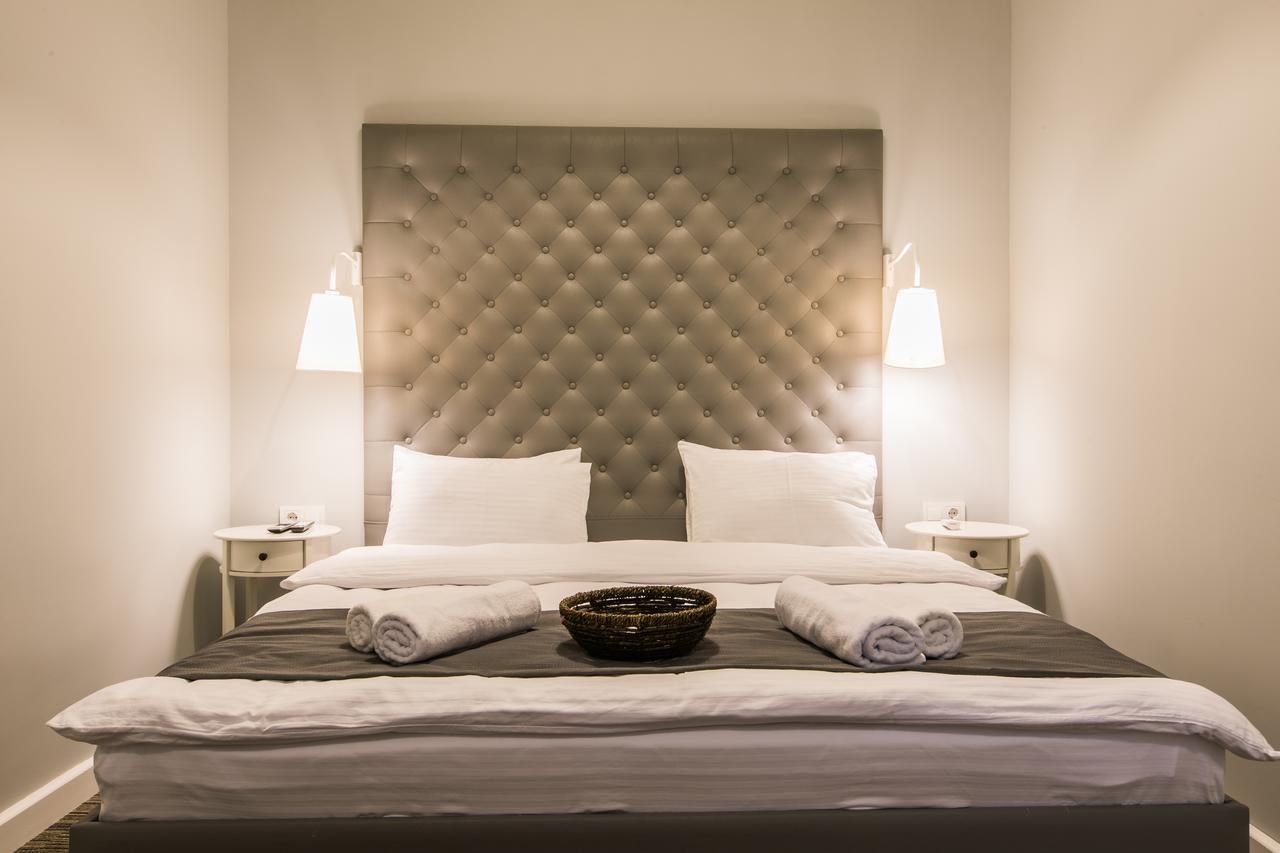Kuxos Apartment On Machabeli Street Тбилиси Екстериор снимка