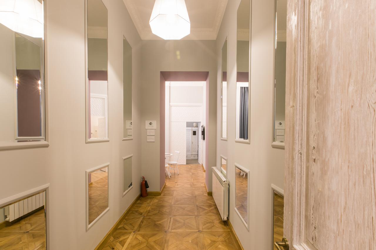Kuxos Apartment On Machabeli Street Тбилиси Екстериор снимка